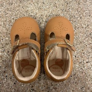 NEW Stride Rite brown mary jane size 6